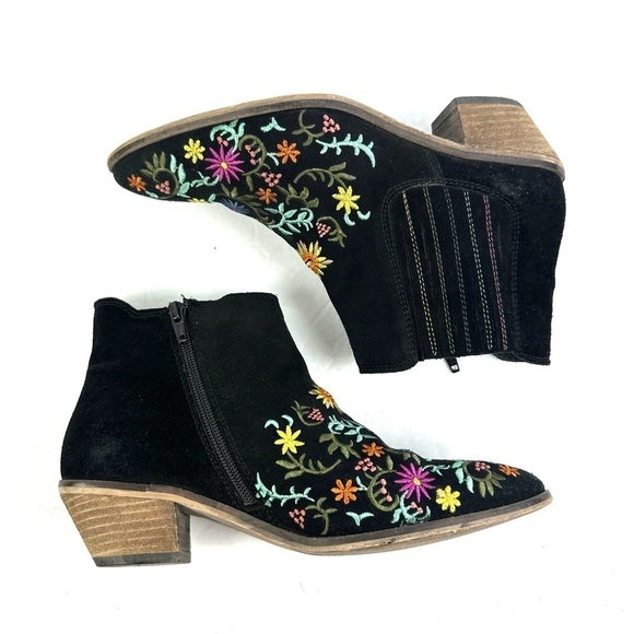 Diba Ankle Boots 7.5 Black Suede Embroidered Floral  Zip Up Bootie Womens - Picture 1 of 12